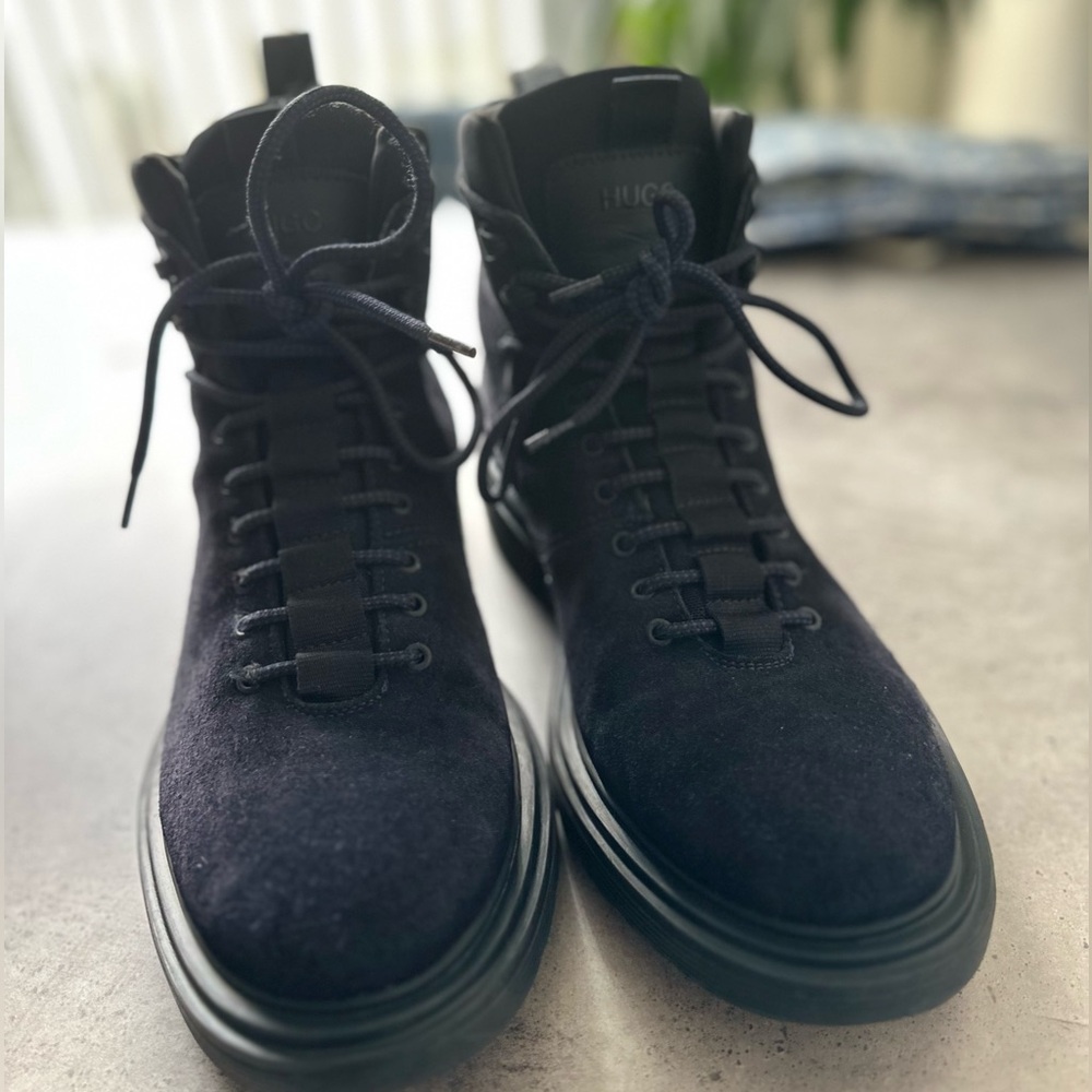 Hugo Boots - Picture 2 of 10